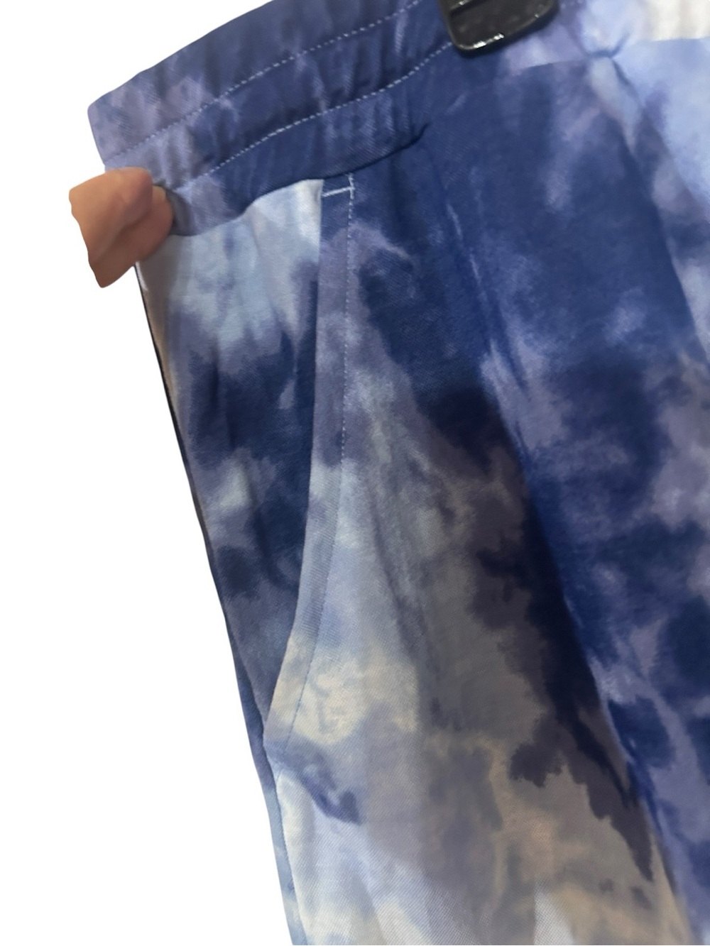 NWOT Belle beach by Kim Gravel Blue Tie-Dye knit Drawstring Shorts - Picture 2 of 4